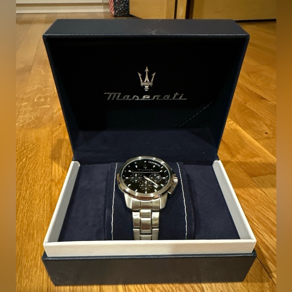 Maserati Mens Quartz Watch (NEW WITH TAGS & AUTHENTIC)